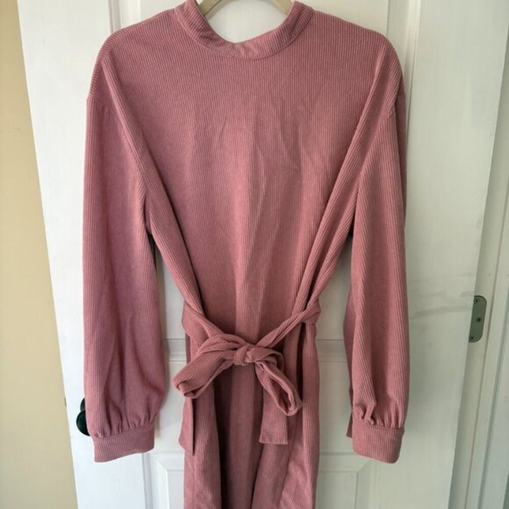 Ribbed dusty pink high neck midi dress